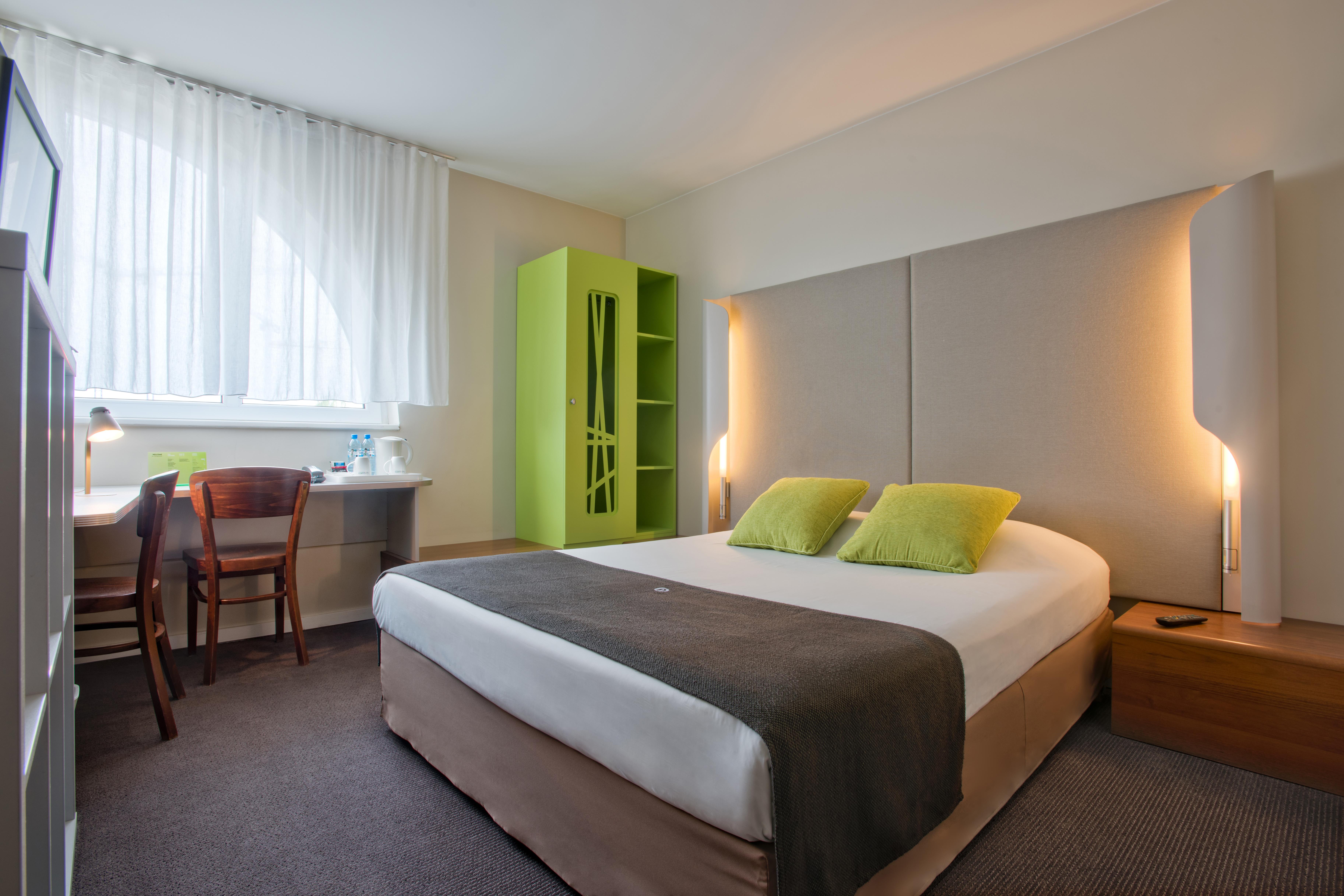 Campanile Lodz Hotel Buitenkant foto